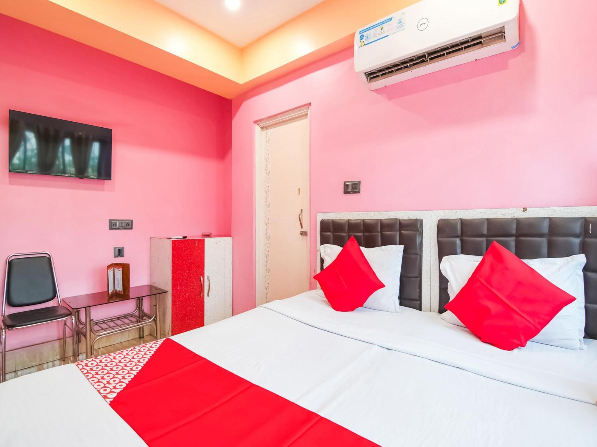 Oyo Flagship Hotel Red Velvet Hugli-Chinsurah Bagian luar foto