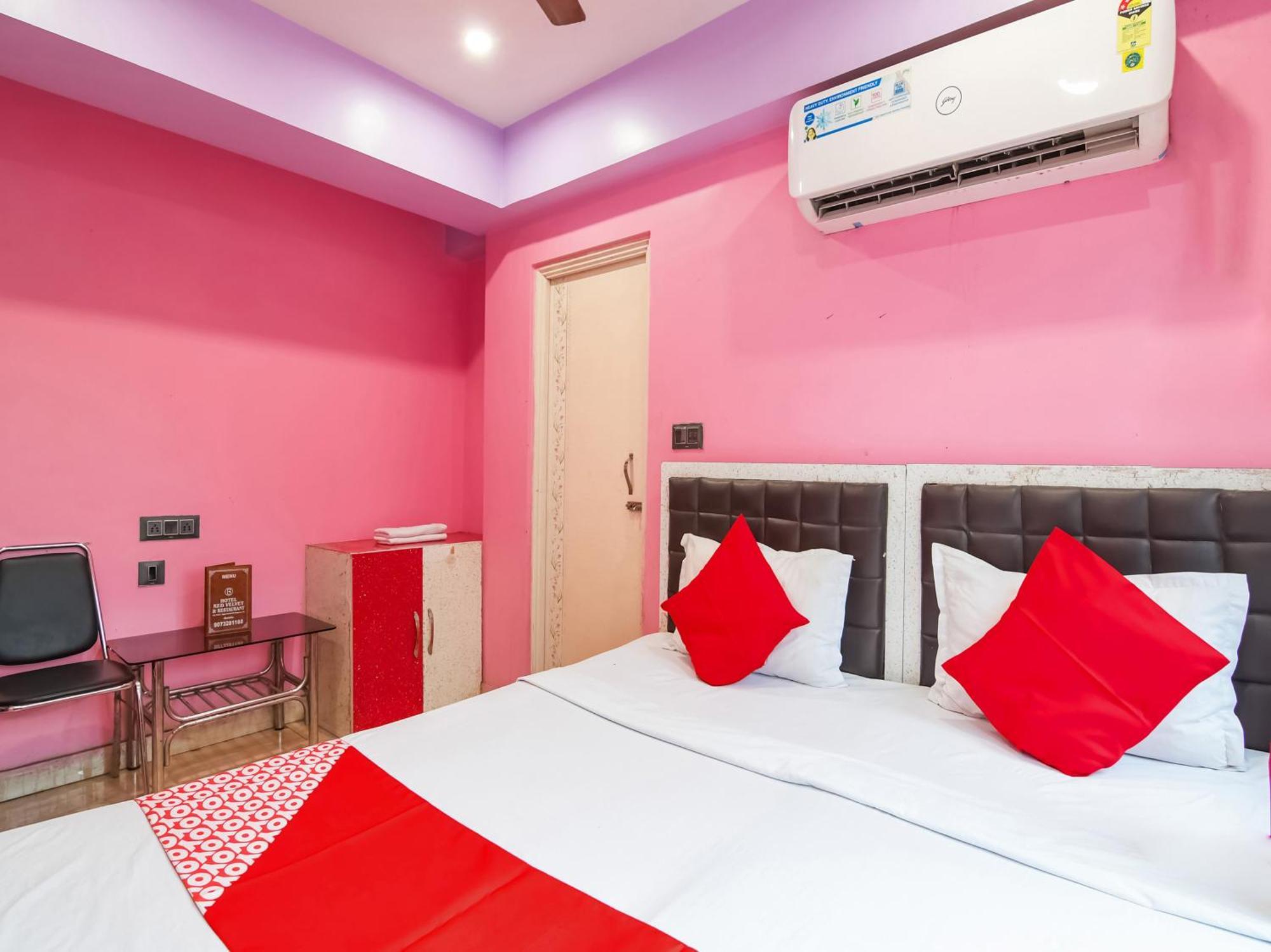 Oyo Flagship Hotel Red Velvet Hugli-Chinsurah Bagian luar foto