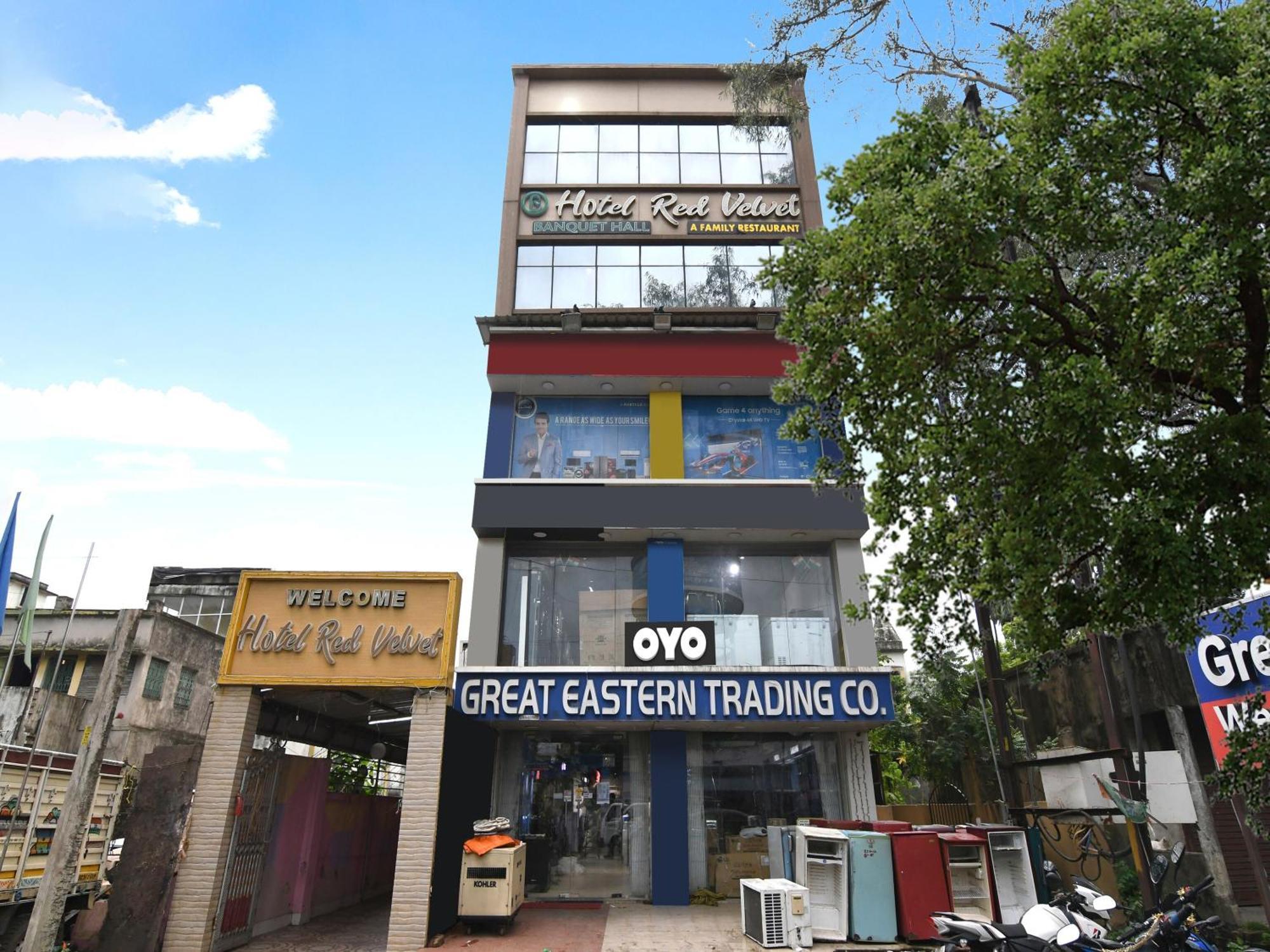 Oyo Flagship Hotel Red Velvet Hugli-Chinsurah Bagian luar foto