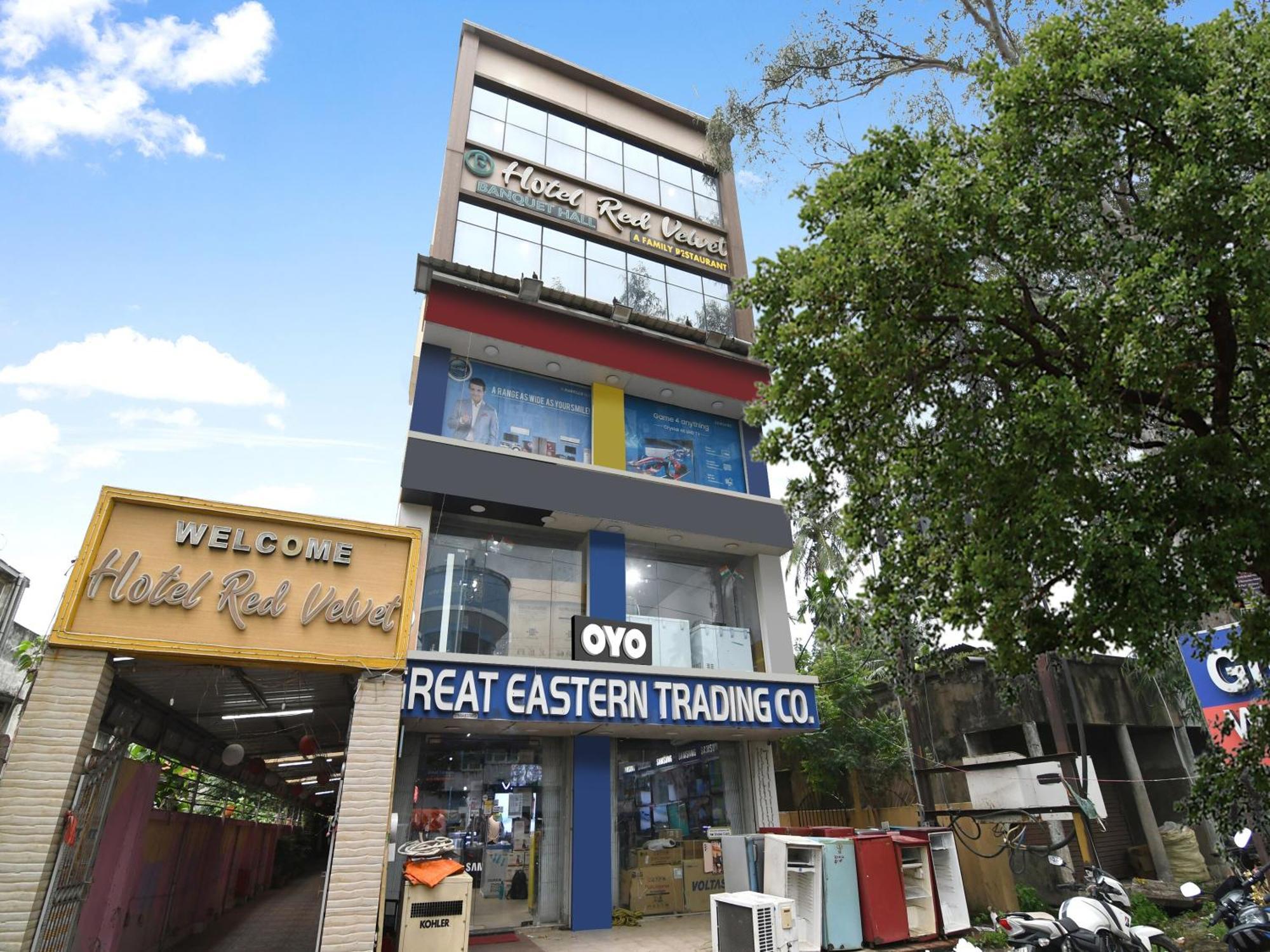 Oyo Flagship Hotel Red Velvet Hugli-Chinsurah Bagian luar foto