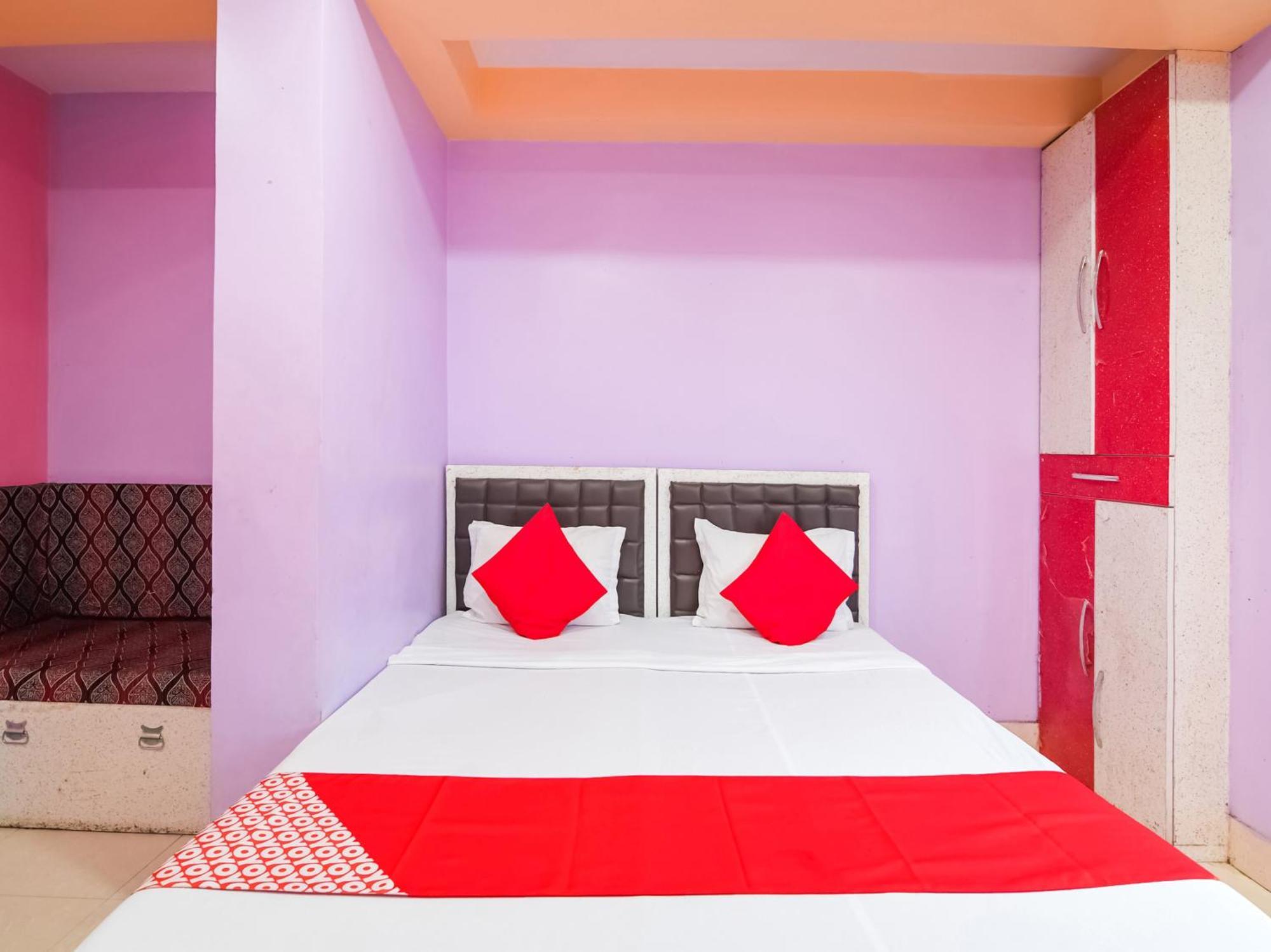 Oyo Flagship Hotel Red Velvet Hugli-Chinsurah Bagian luar foto