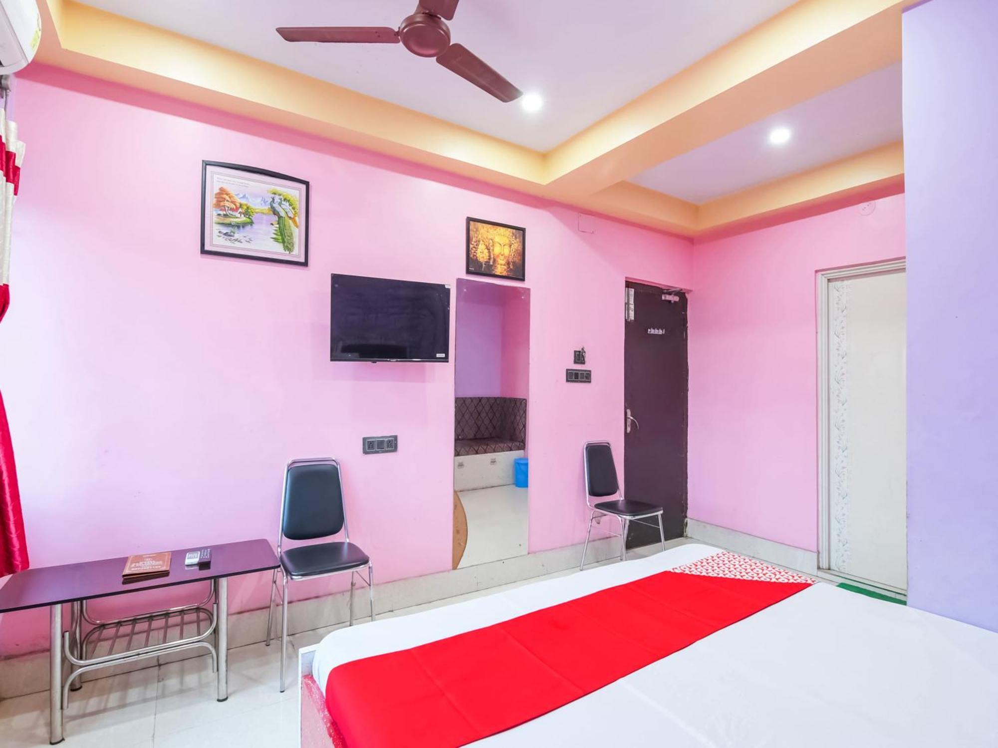 Oyo Flagship Hotel Red Velvet Hugli-Chinsurah Bagian luar foto