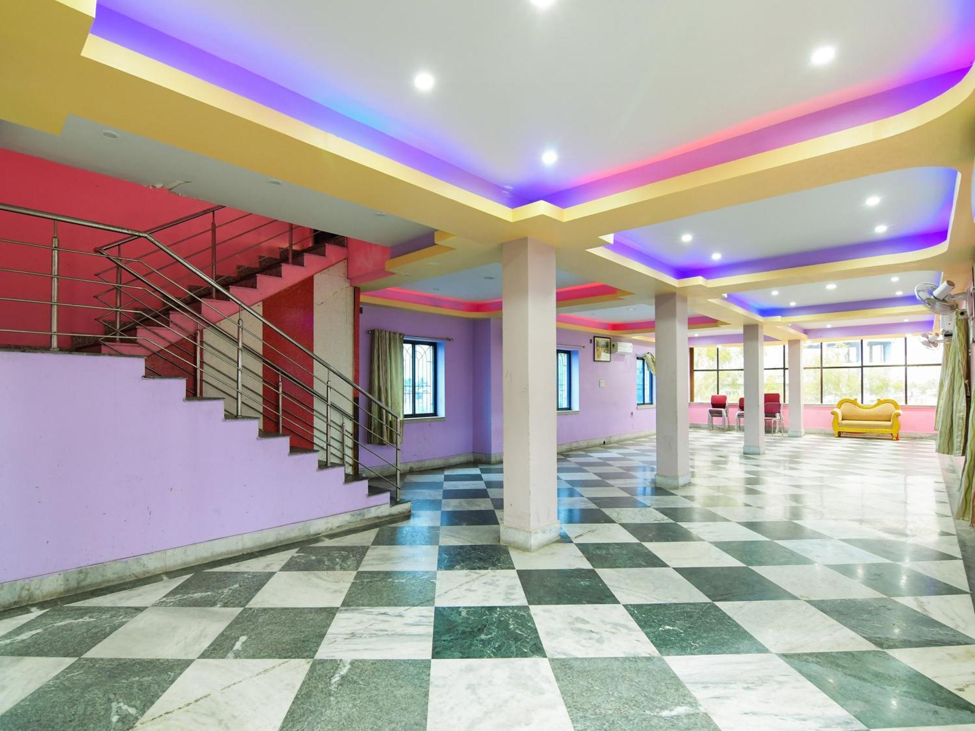Oyo Flagship Hotel Red Velvet Hugli-Chinsurah Bagian luar foto